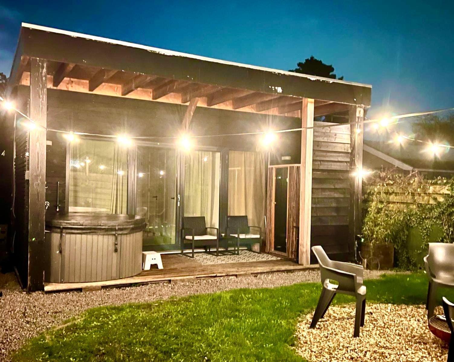 Family House With Garden & Jacuzzi & Sauna Near Amsterdam Vijfhuizen Exterior foto